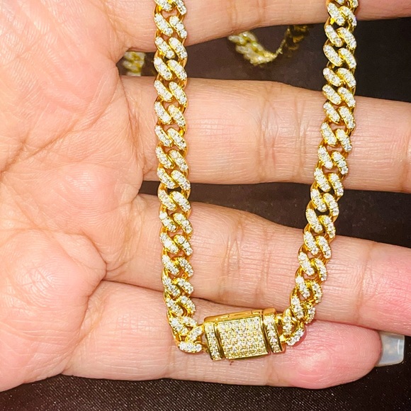 Vvs certified moissanite diamond Cuban link chain, 18 inch, documents included, - Picture 3 of 7